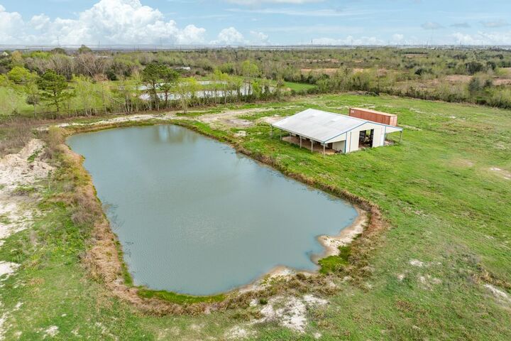 Property Photo:  31 County Road 533  TX 77515 