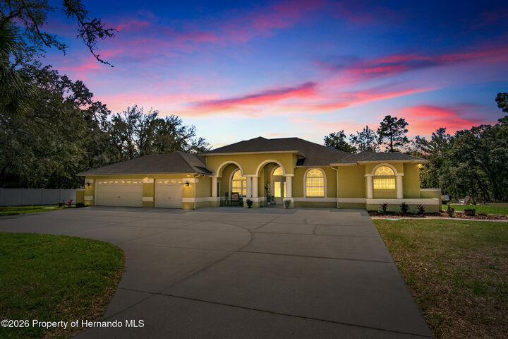 Property Photo: 11092 Mirage Avenue FL 34613