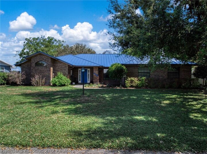 Property Photo:  409 S Christy Jo Drive  FL 33825 