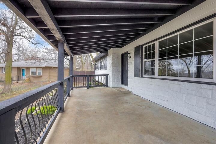 Property Photo:  6728 Montana Court  KS 66111 