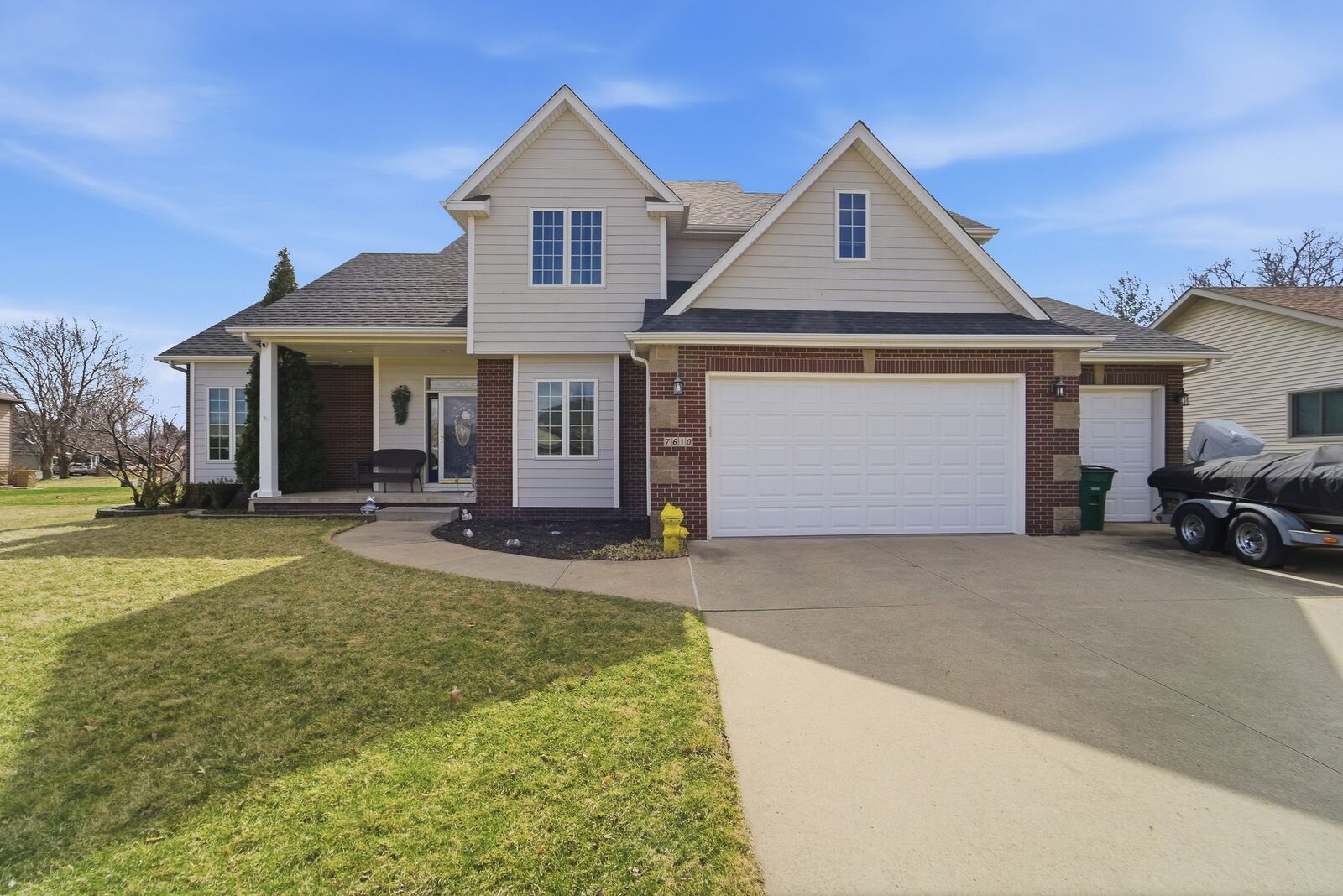 Property Photo:  7610 Goodman Drive  IA 50322 
