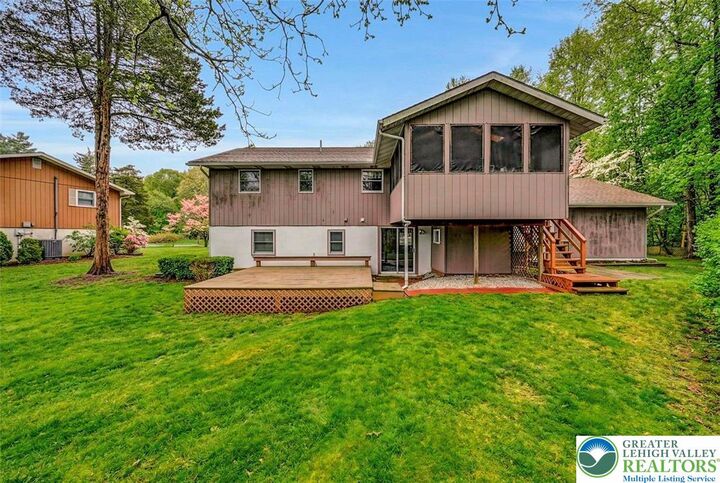 Property Photo: 107 Cindy Court PA 18301