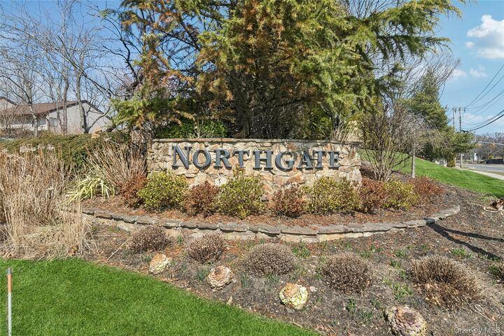 Property Photo: 87 Northgate Circle NY 11747