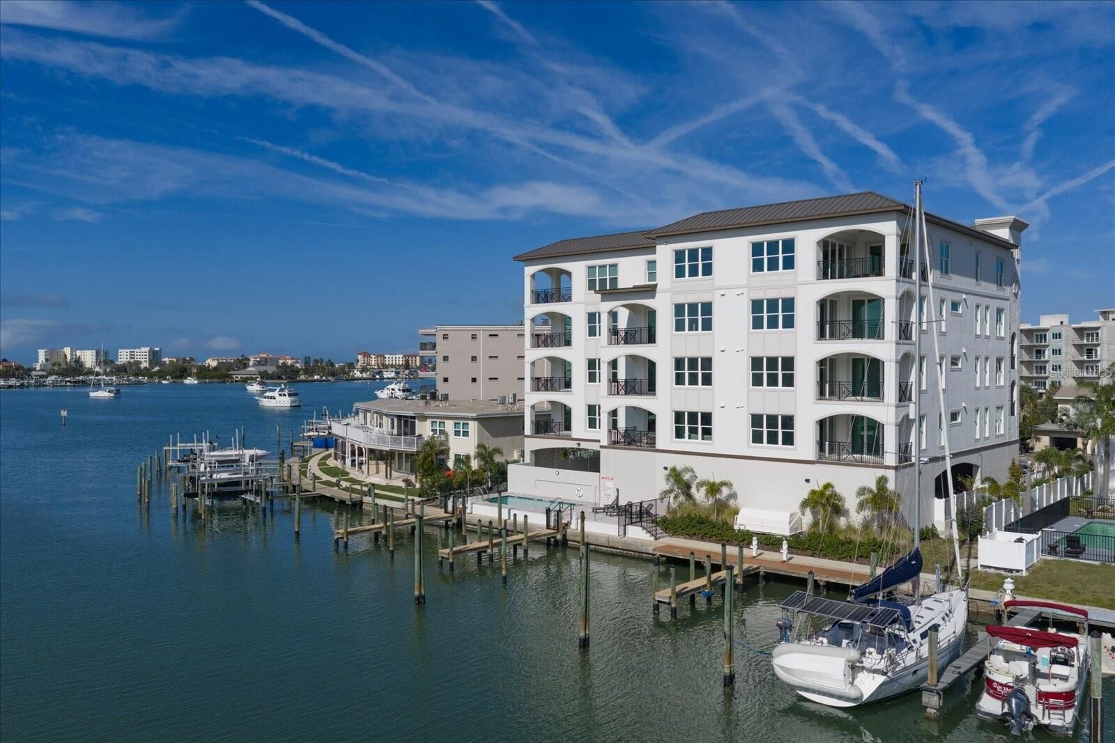 Property Photo:  211 Dolphin Point 401  FL 33767 