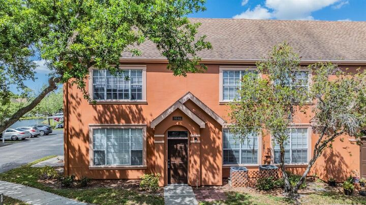 Property Photo:  9846 Lake Chase Island Way  FL 33626 