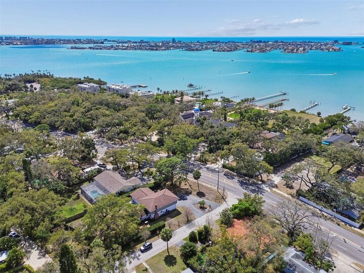 Property Photo:  2027 Park Street N  FL 33710 