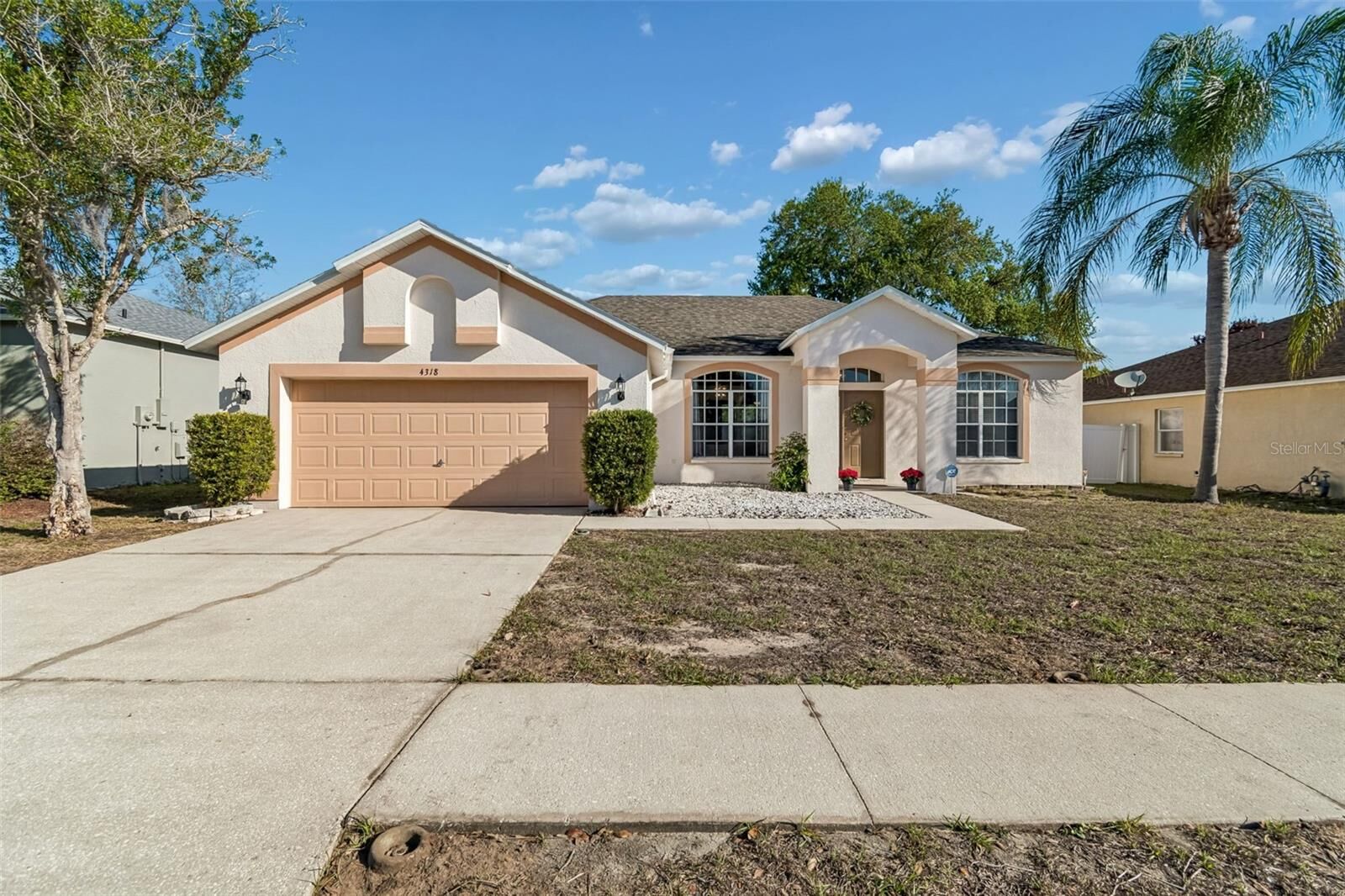 Property Photo: 4318 Brandon Ridge Drive FL 33594