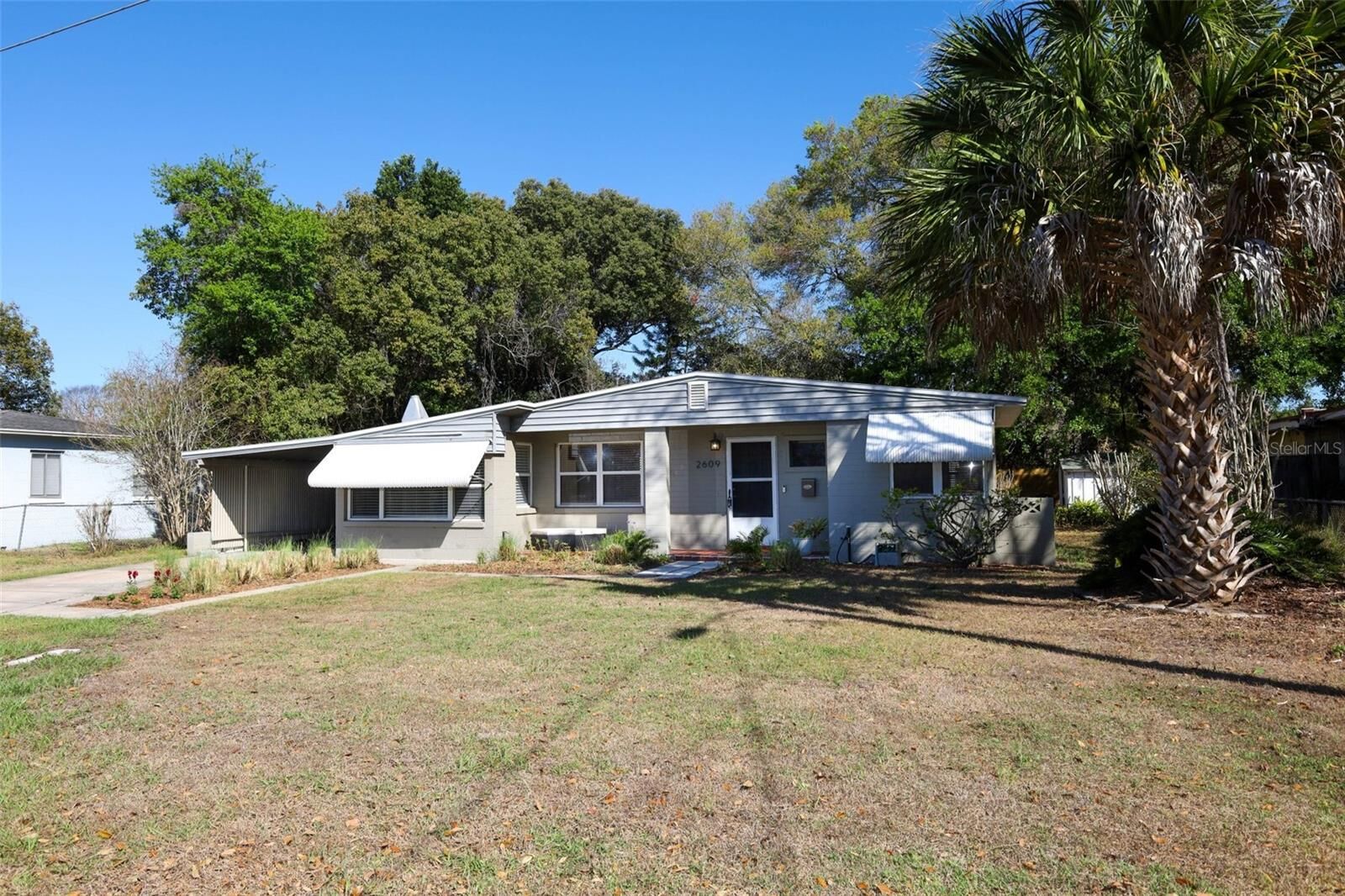 Property Photo: 2609 Homer Circle FL 32803