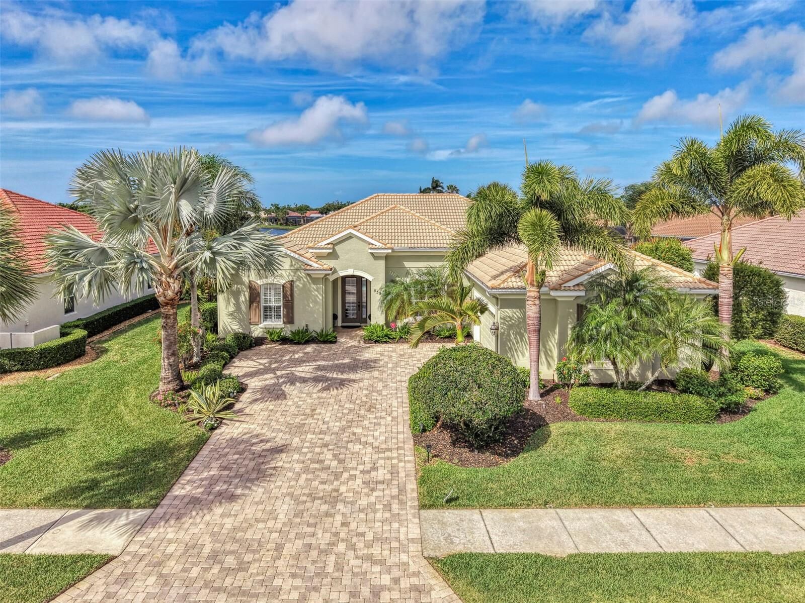 Property Photo: 539 Sawgrass Bridge Road FL 34292