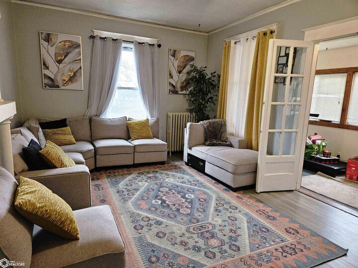 Property Photo:  212 S 7th Street  IA 52601 