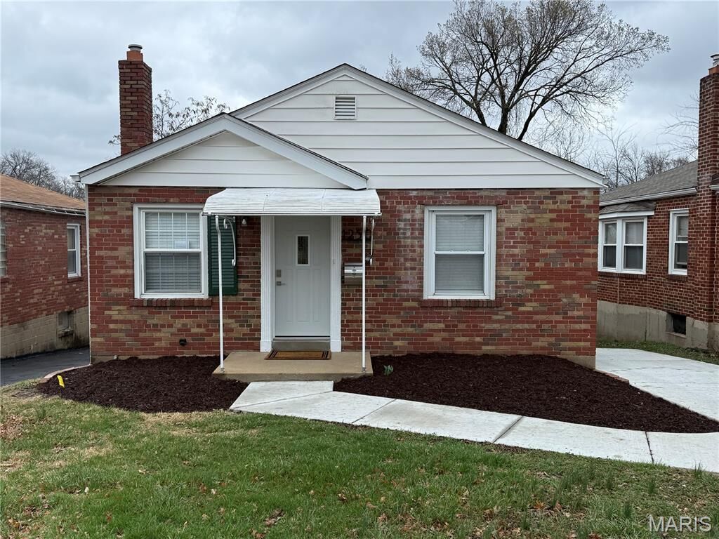 Property Photo:  1250 Mount Olive Avenue  MO 63130 