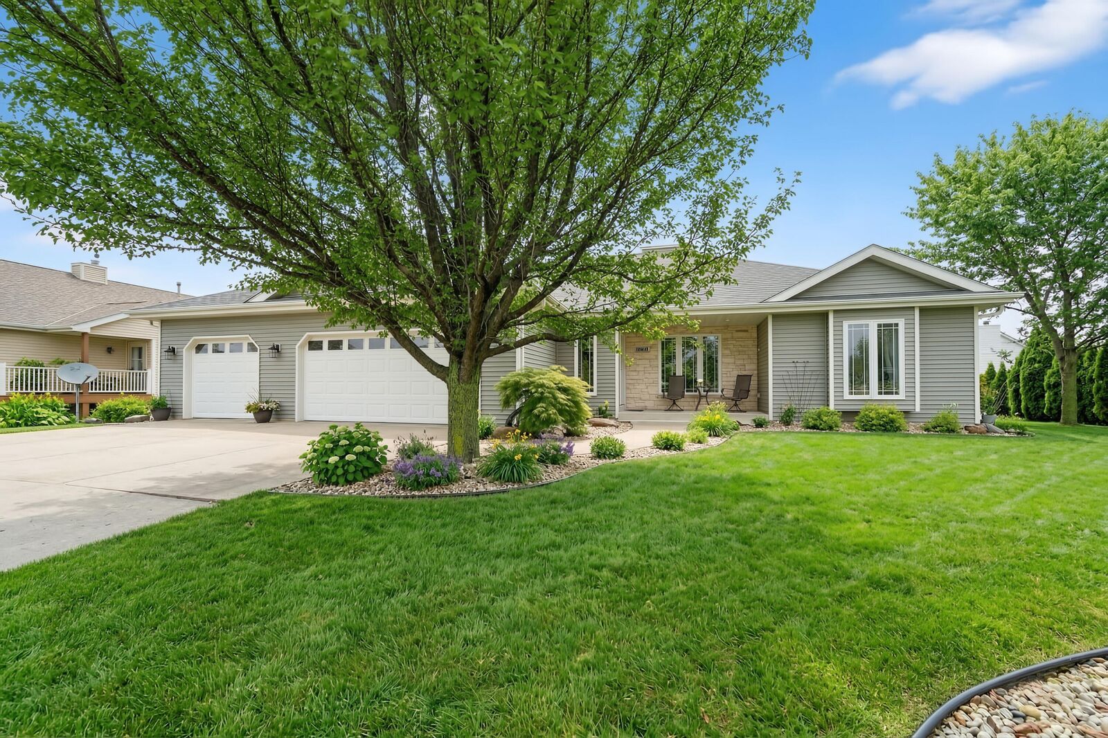 Property Photo:  8910 S River Edge Dr  WI 53154 