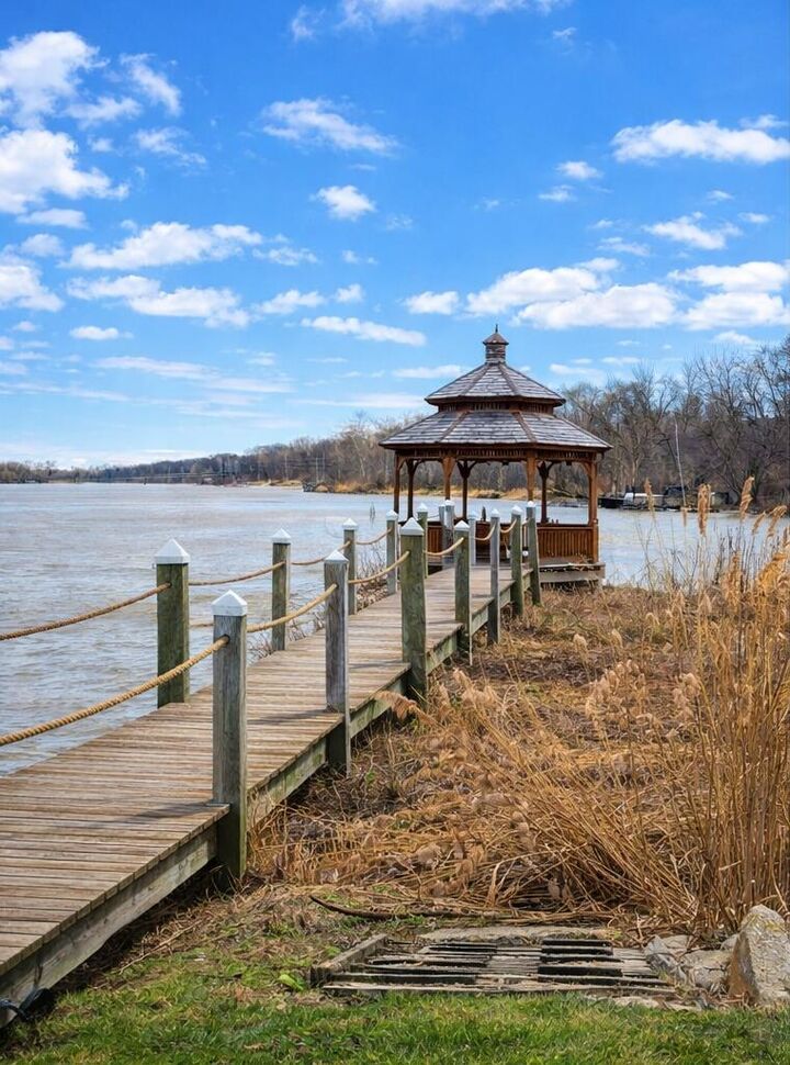 Property Photo:  399 Island Pointe Drive  MI 49085 