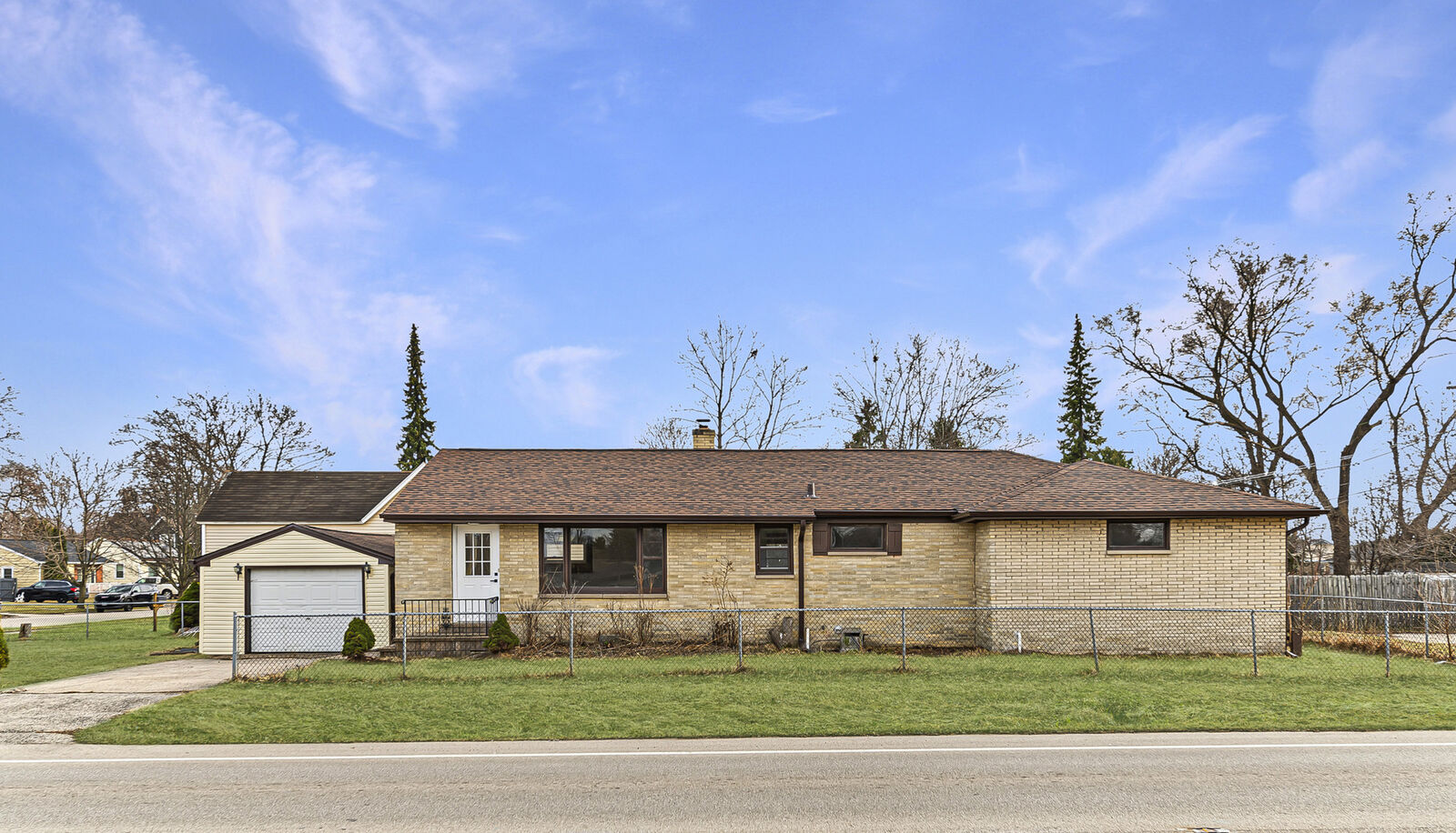 Property Photo: 2100 Enoch Avenue IL 60099