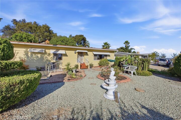 Property Photo:  1276 Oasis  CA 92026 