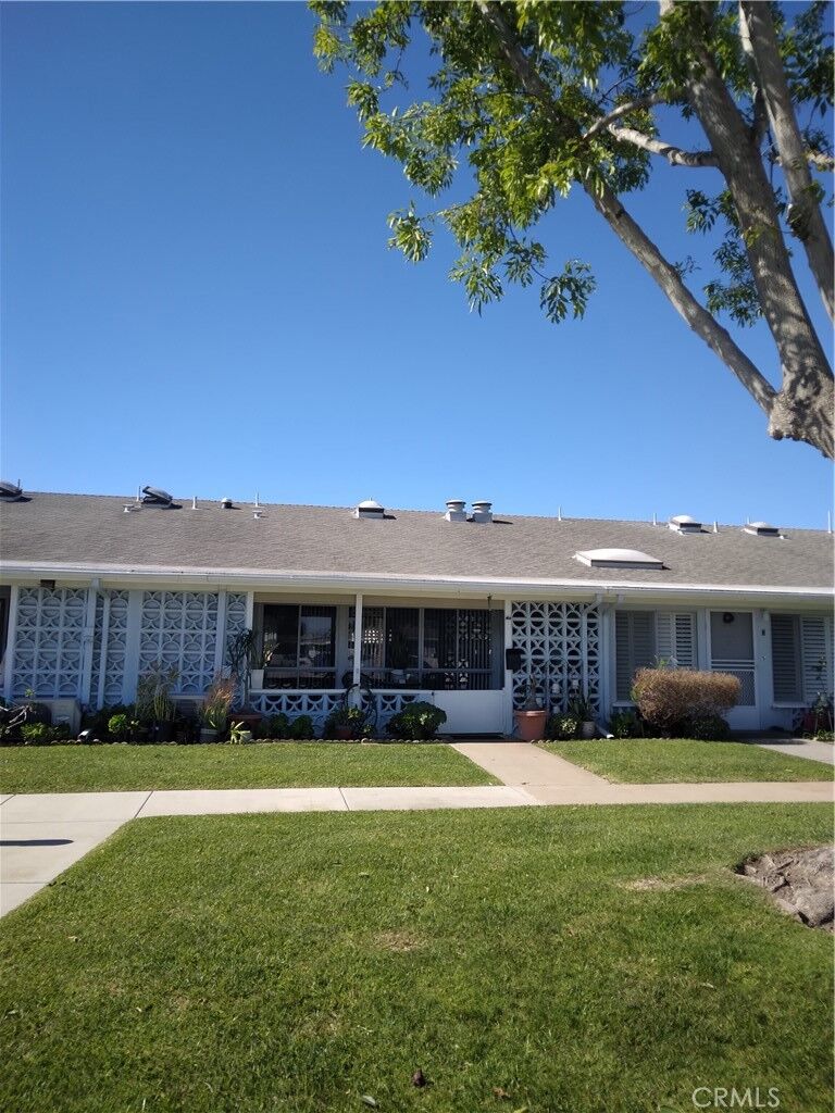 Property Photo: 13860 El Dorado 33I M-3 CA 90740