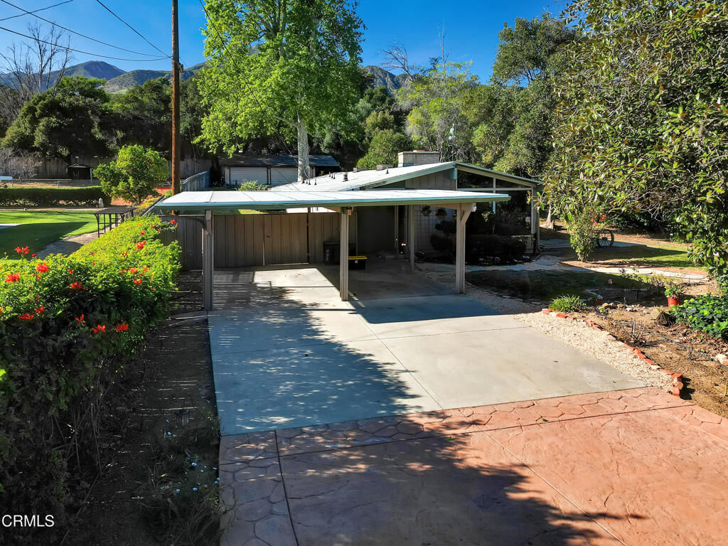 Property Photo:  871 Oak Avenue  CA 93015 