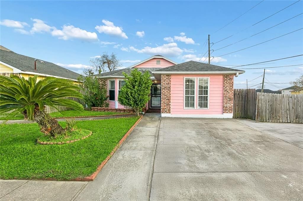 Property Photo: 7100 Gentry Road LA 70072