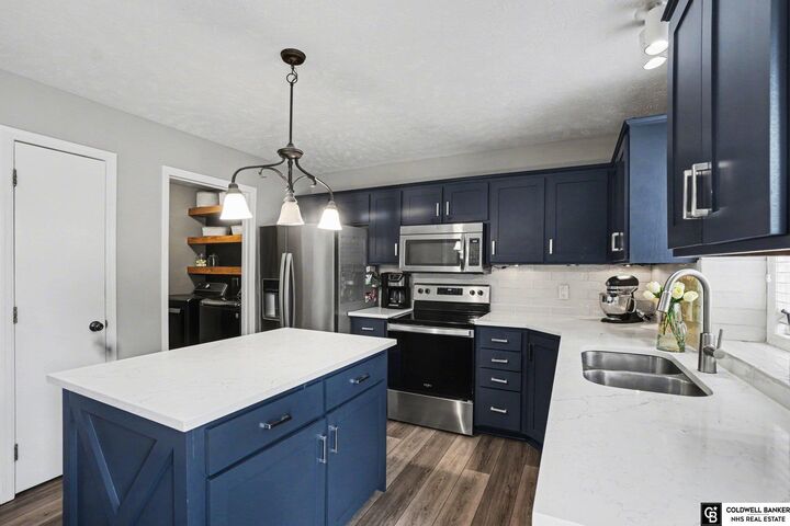 Property Photo: 1914 Franklin Drive NE 68133