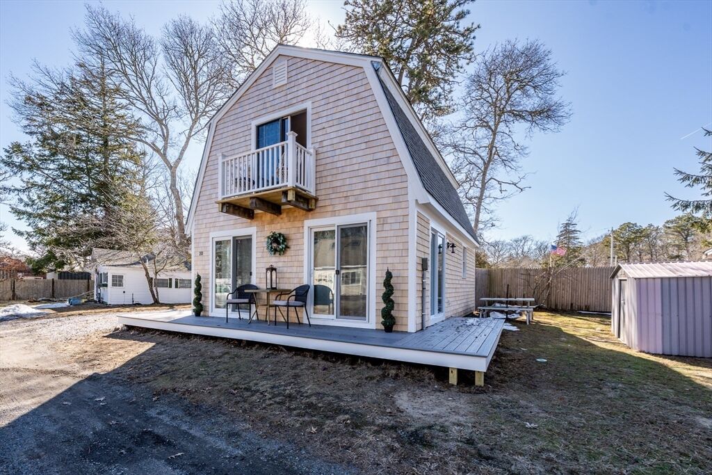Property Photo:  9 Bells Neck Rd 10  MA 02671 