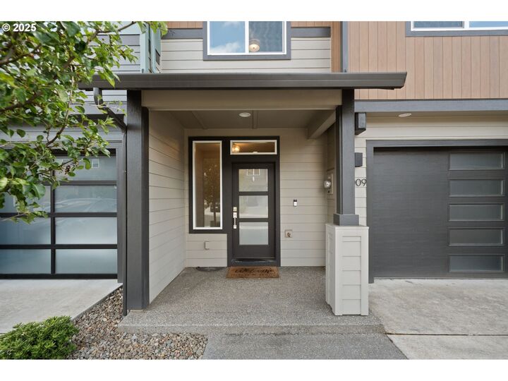 Property Photo:  12009 NE 108th St  WA 98662 