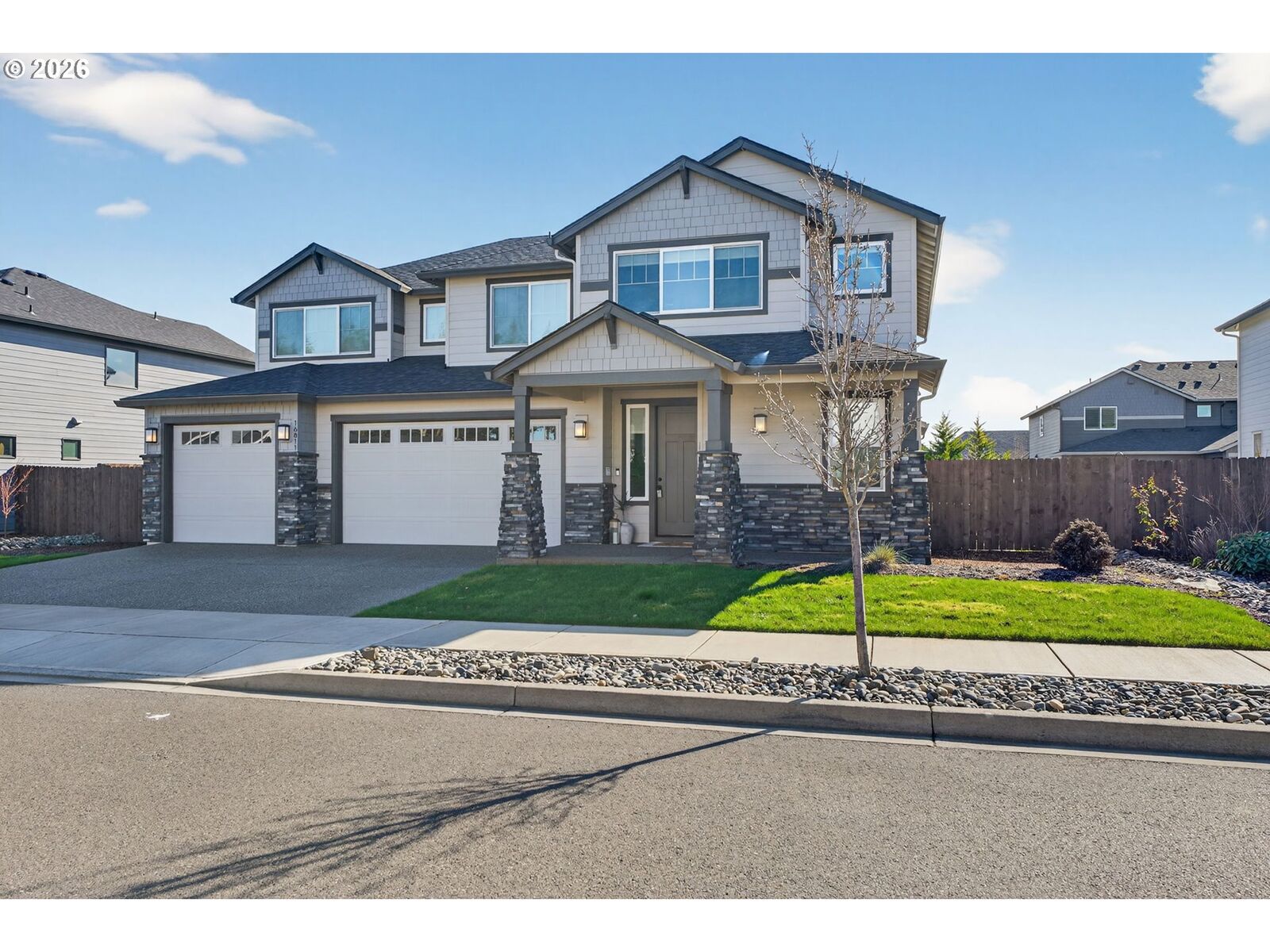 Property Photo: 16811 NE 81st St WA 98682