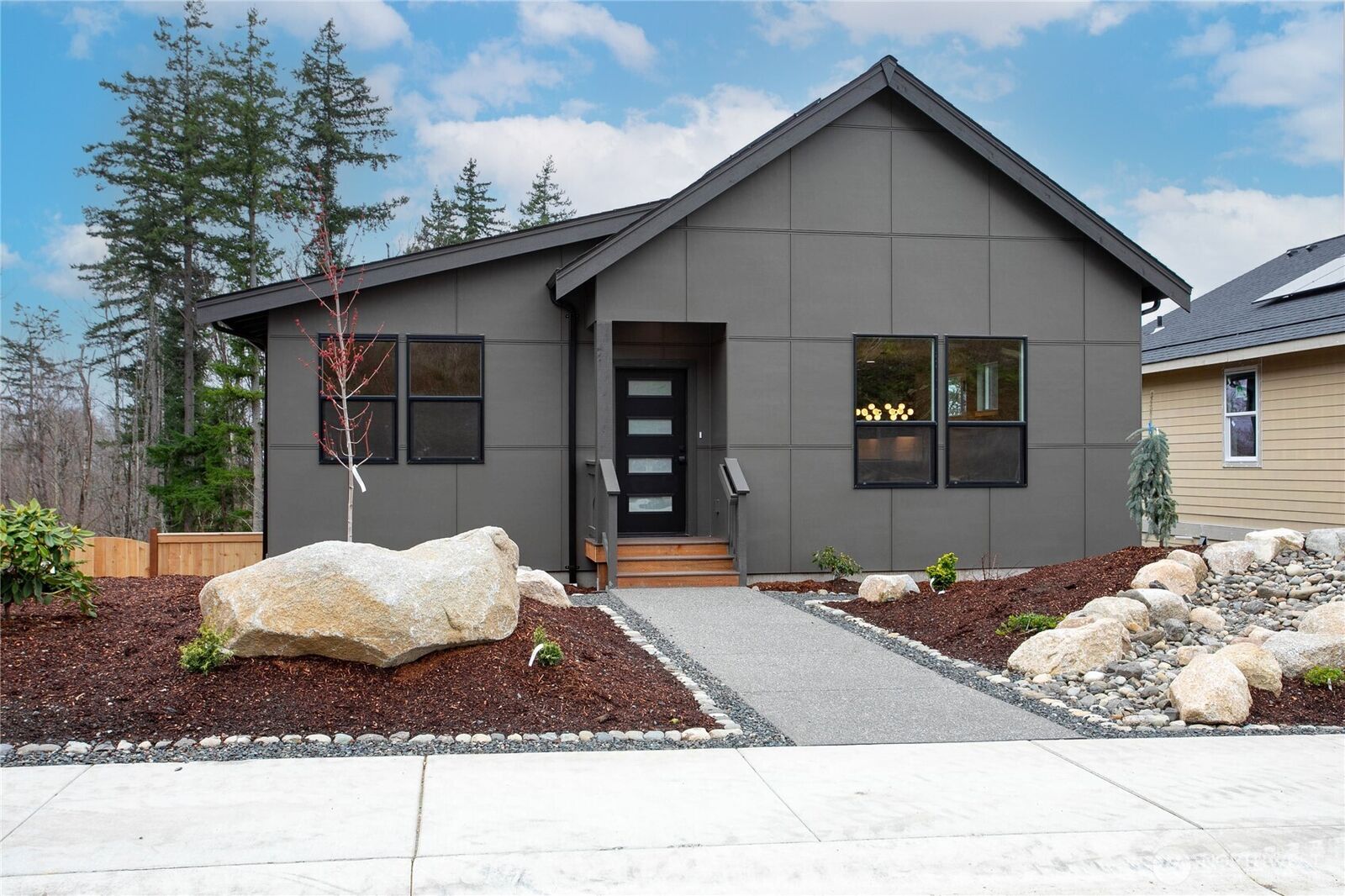 Property Photo:  4429  Blackstone Way  WA 98226 