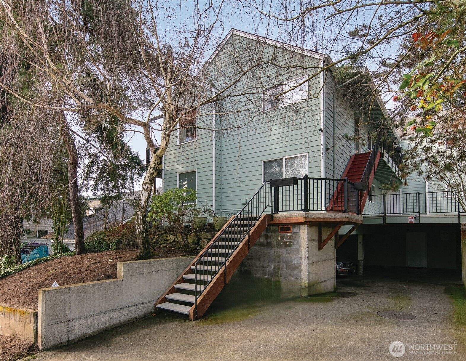 Property Photo:  9741  Woodlawn Avenue N  WA 98103 