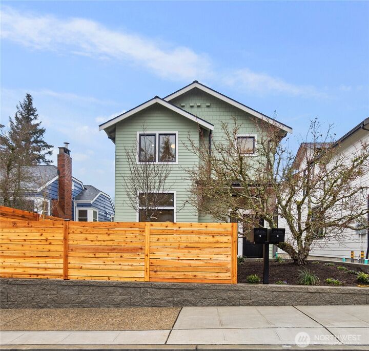 Property Photo: 522 NE 89th Street A WA 98115