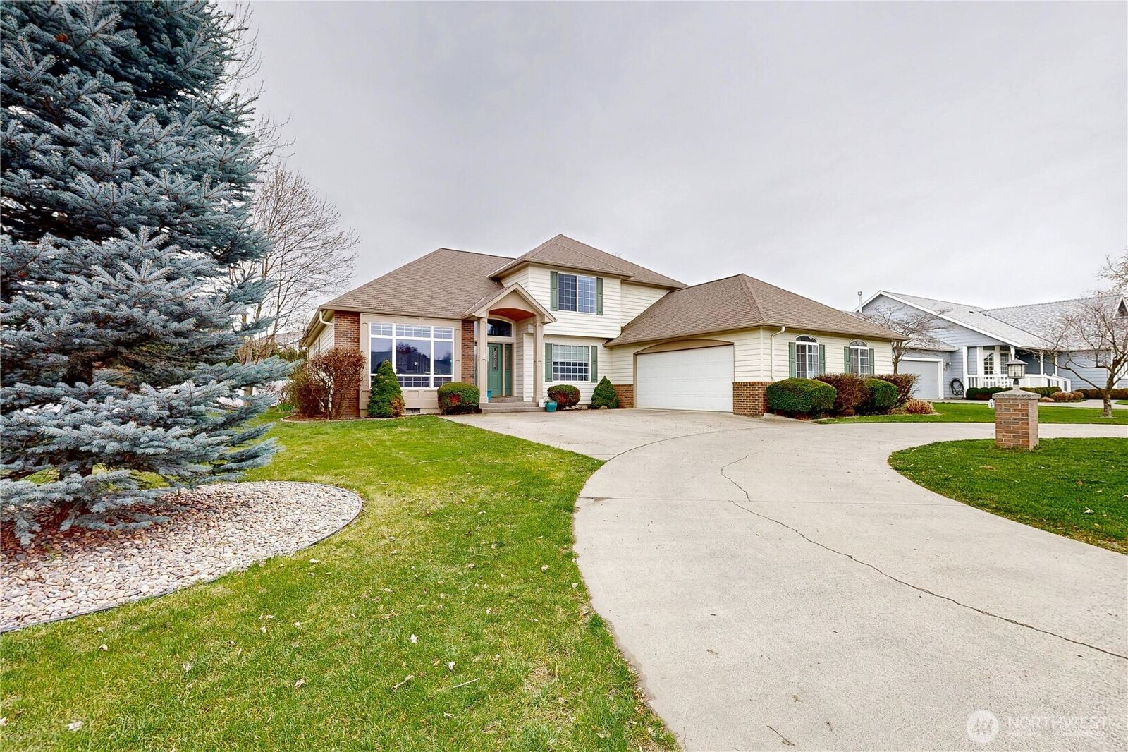 Property Photo:  956 SE Garrison Drive  WA 99324 