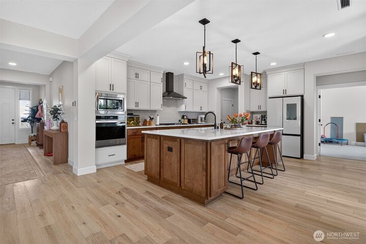 Property Photo:  16811 NE 81st Street  WA 98682 