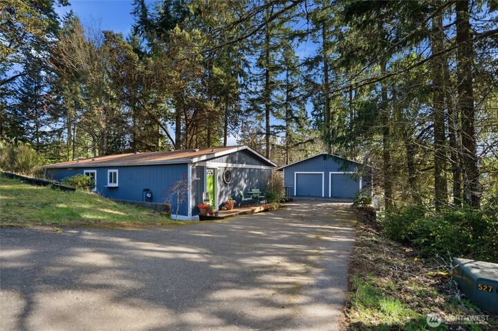 Property Photo: 441 NE Schooner Loop WA 98528