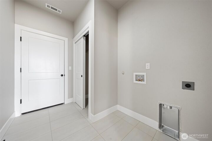 Property Photo: 4308 W Surf Scoter Street WA 98837