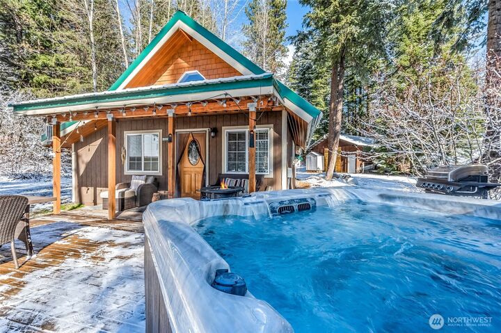 Property Photo: 2253 Riffle Drive WA 98826