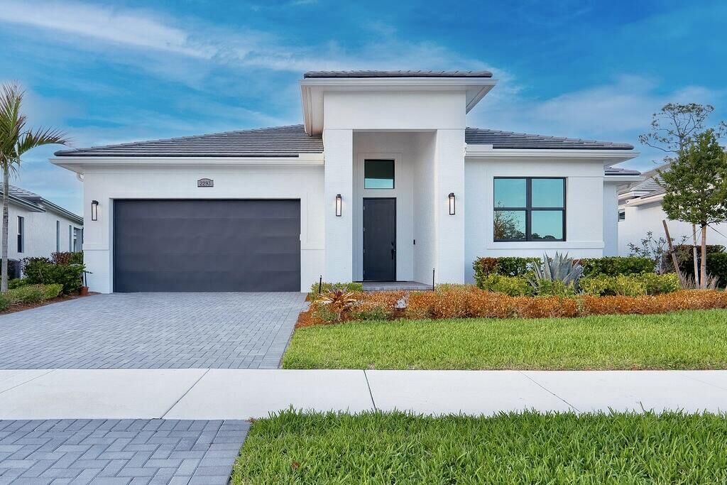 Property Photo: 2293 SE Canopy Cove Lane FL 34984