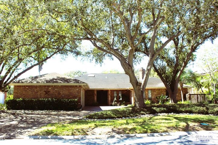 Property Photo: 1301 E Palm Valley Dr. TX 78552