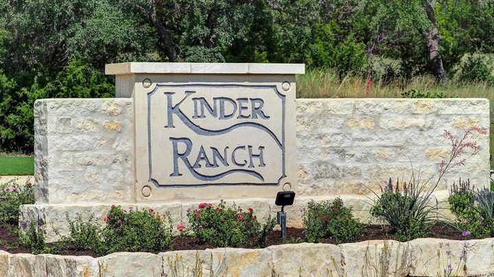 Property Photo:  1703 Yardzen Lane  TX 78260 