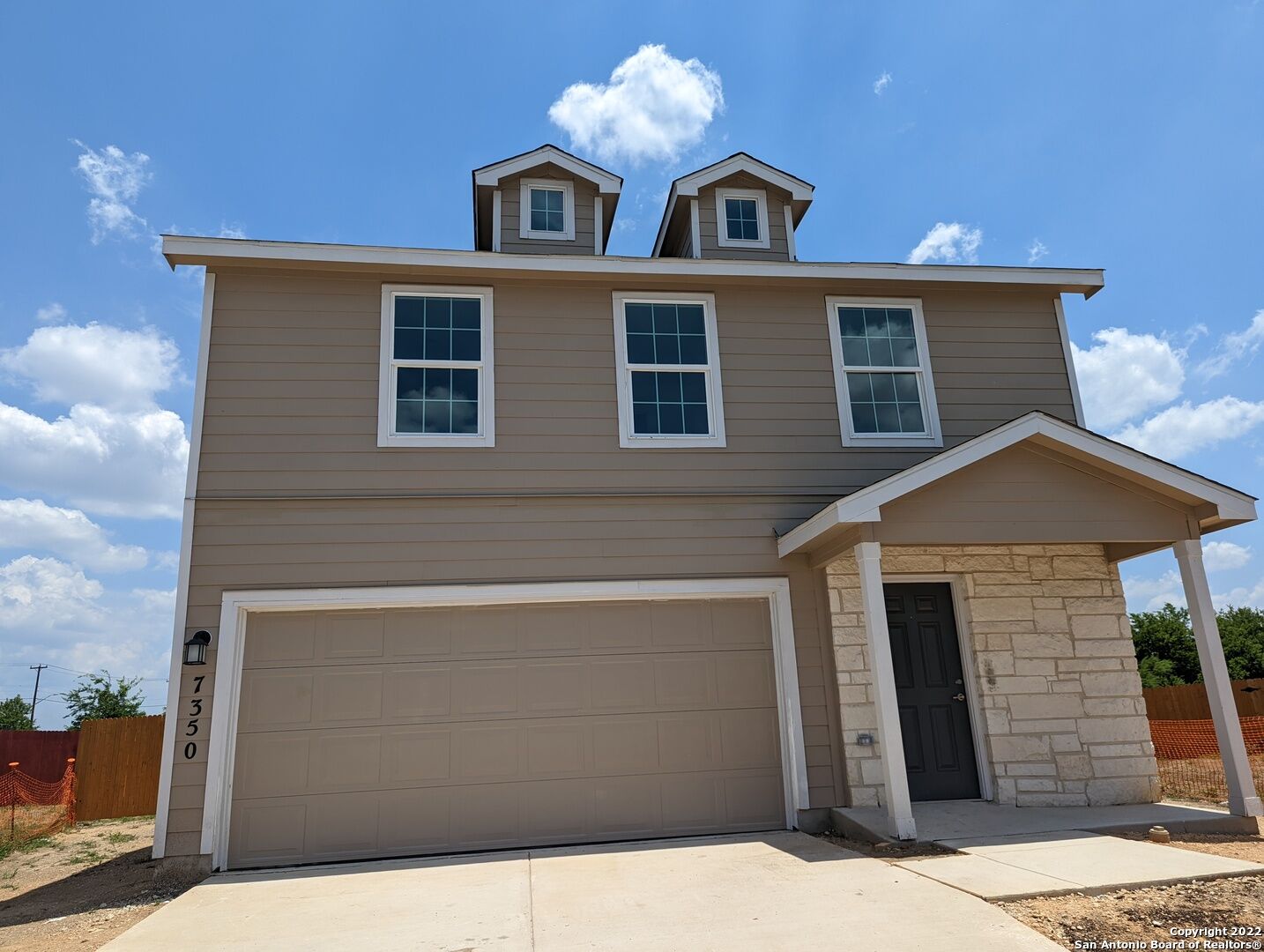 Property Photo:  7350 Rosada Way  TX 78218 