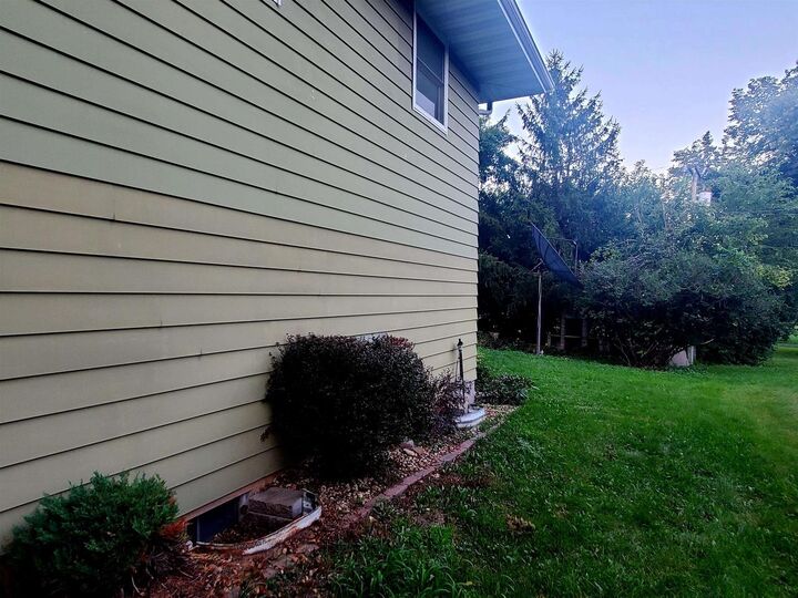 Property Photo:  3117 Todd Drive  WI 53713 