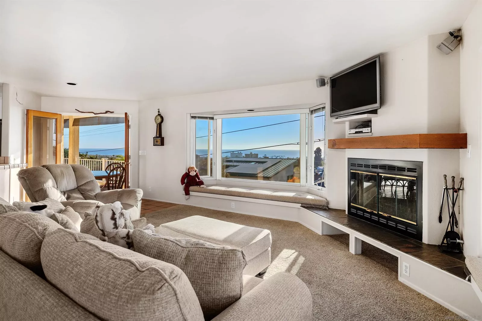 Property Photo:  5111 Windsor Dr  CA 92109 