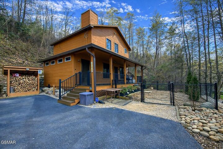 Property Photo:  1170 Cole Lane  TN 37738 