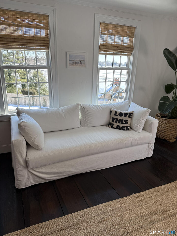 Property Photo:  450 Harbor Road  CT 06890 