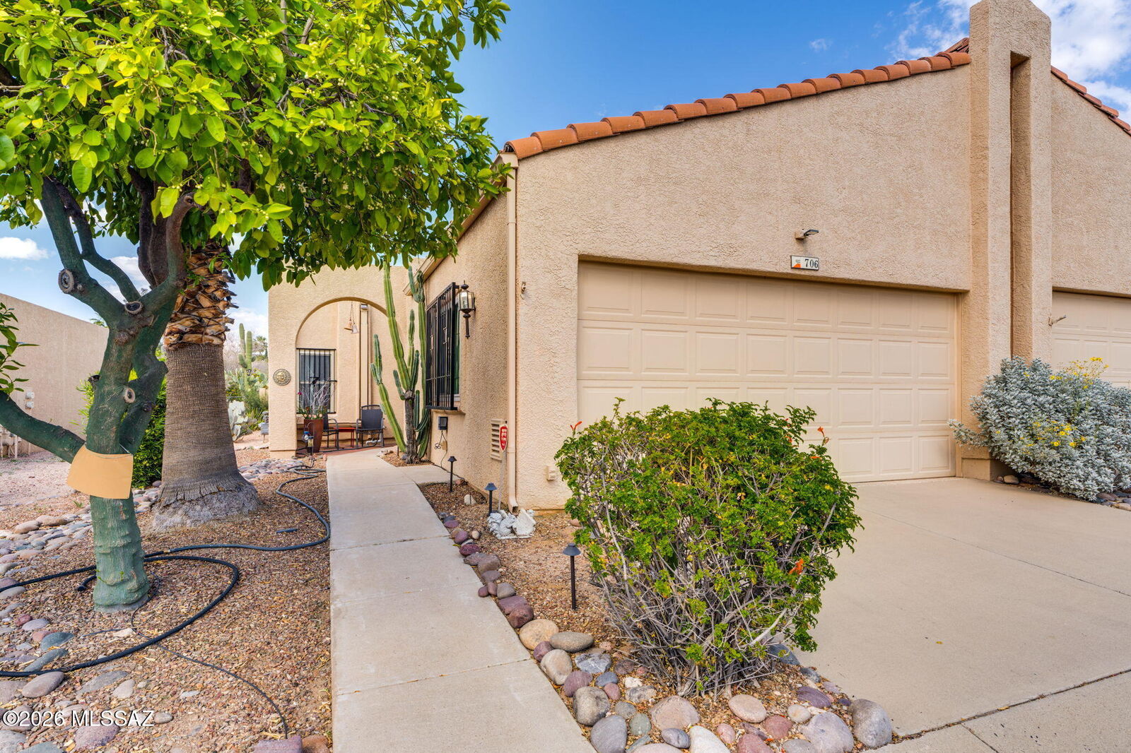 Property Photo: 706 W Rushwood Drive AZ 85704