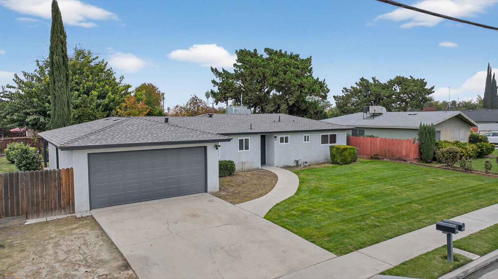 Property Photo:  5788 S Cherry Avenue  CA 93706 