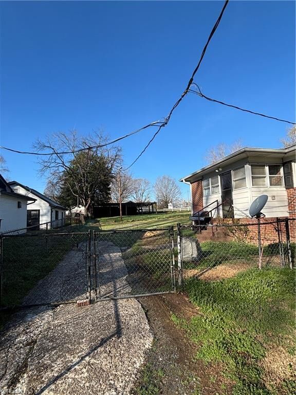 Property Photo:  1154 US Highway 29 Bus  NC 27320 