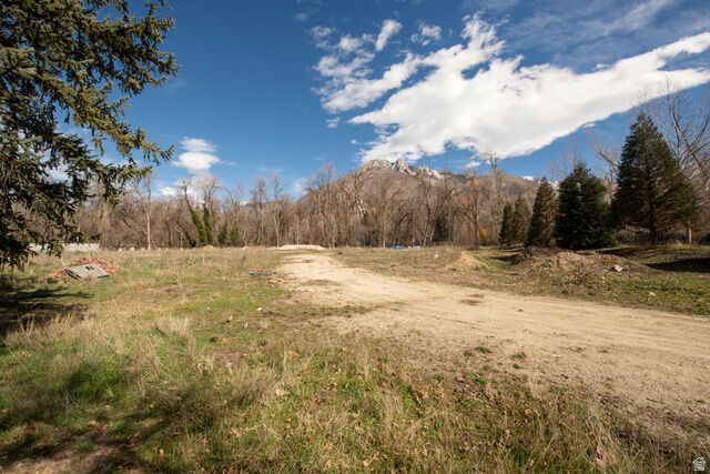 Property Photo:  2323 E Walker Ln  UT 84117 