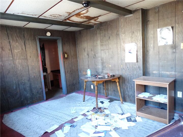 Property Photo: 113 Clay Way PA 15136