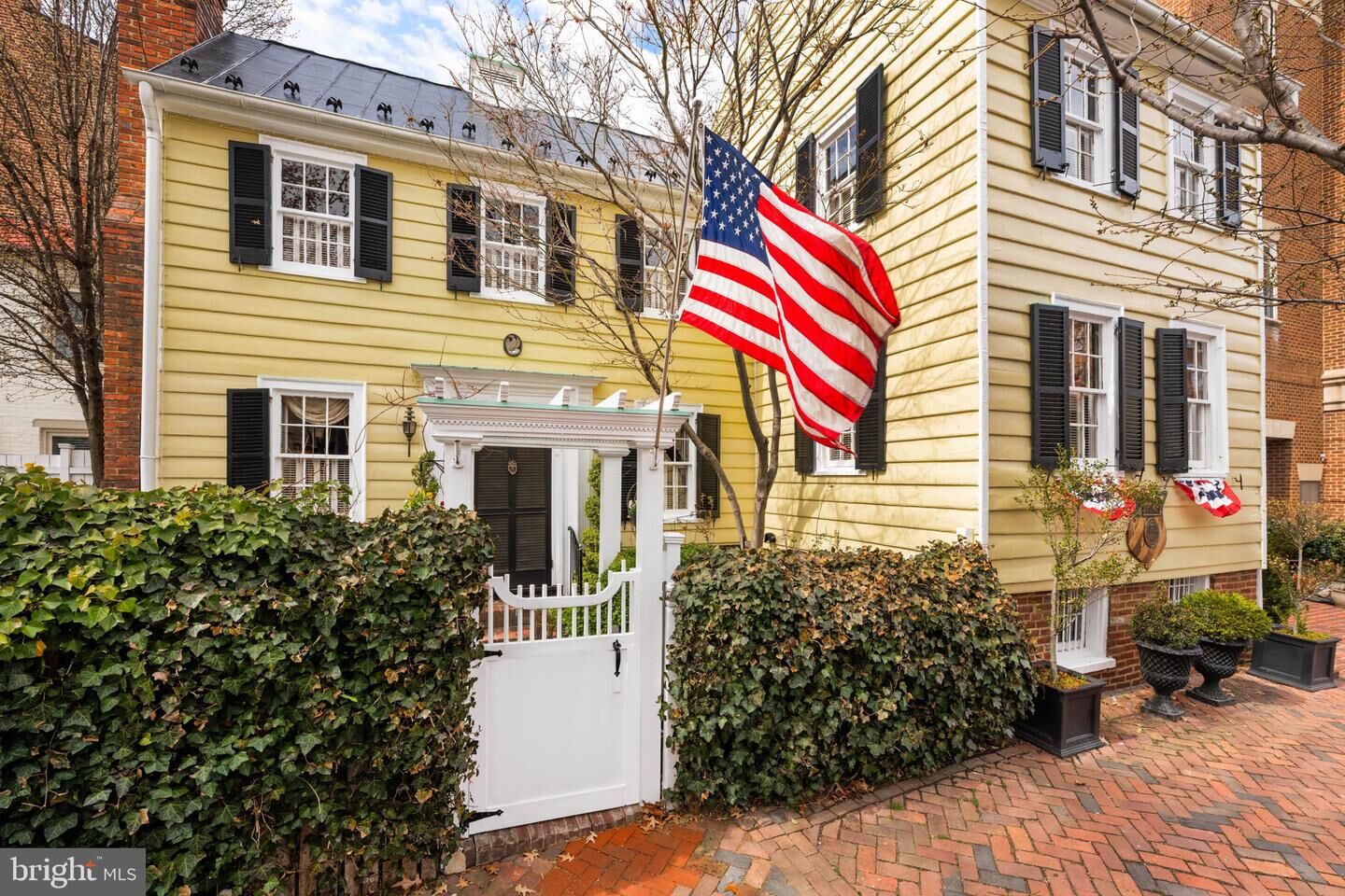 Property Photo:  123 S Pitt Street  VA 22314 