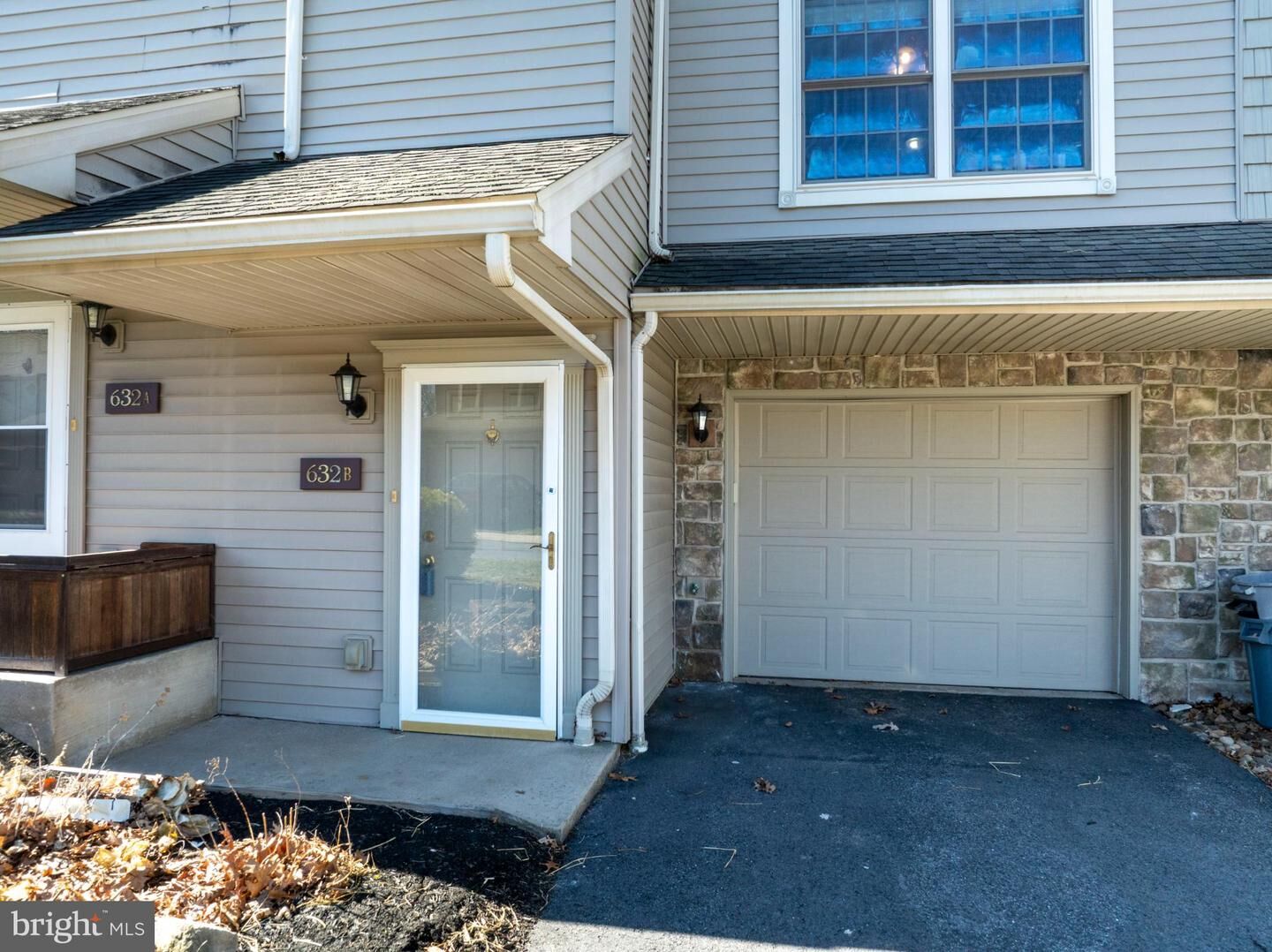 Property Photo:  632 Oakwood Avenue B  PA 16803 
