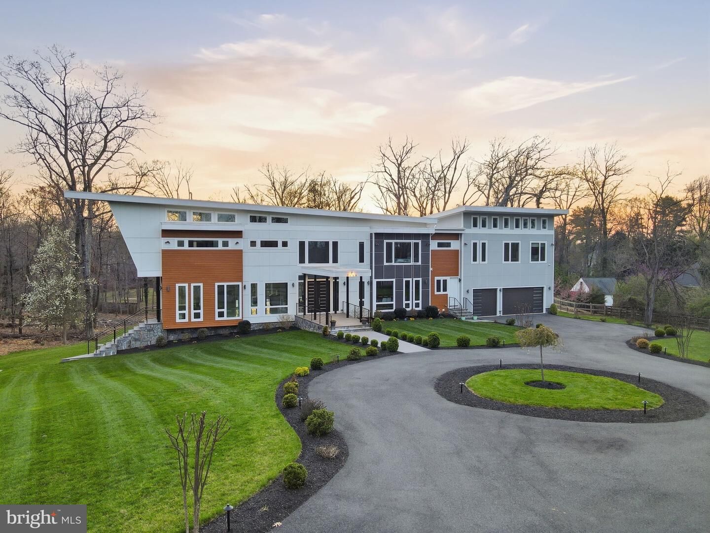 Property Photo: 2368 Hunter Mill Road VA 22181